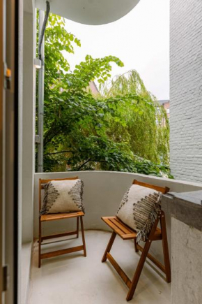 Huswell - Charming apartment with cozy balcony